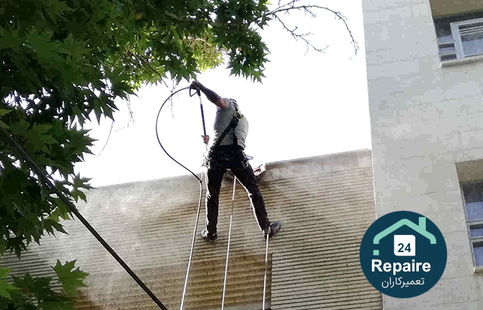 شستشوی نما و شیشه ساختمان با واترجت شستشوی نما و شیشه ساختمان با واترجت